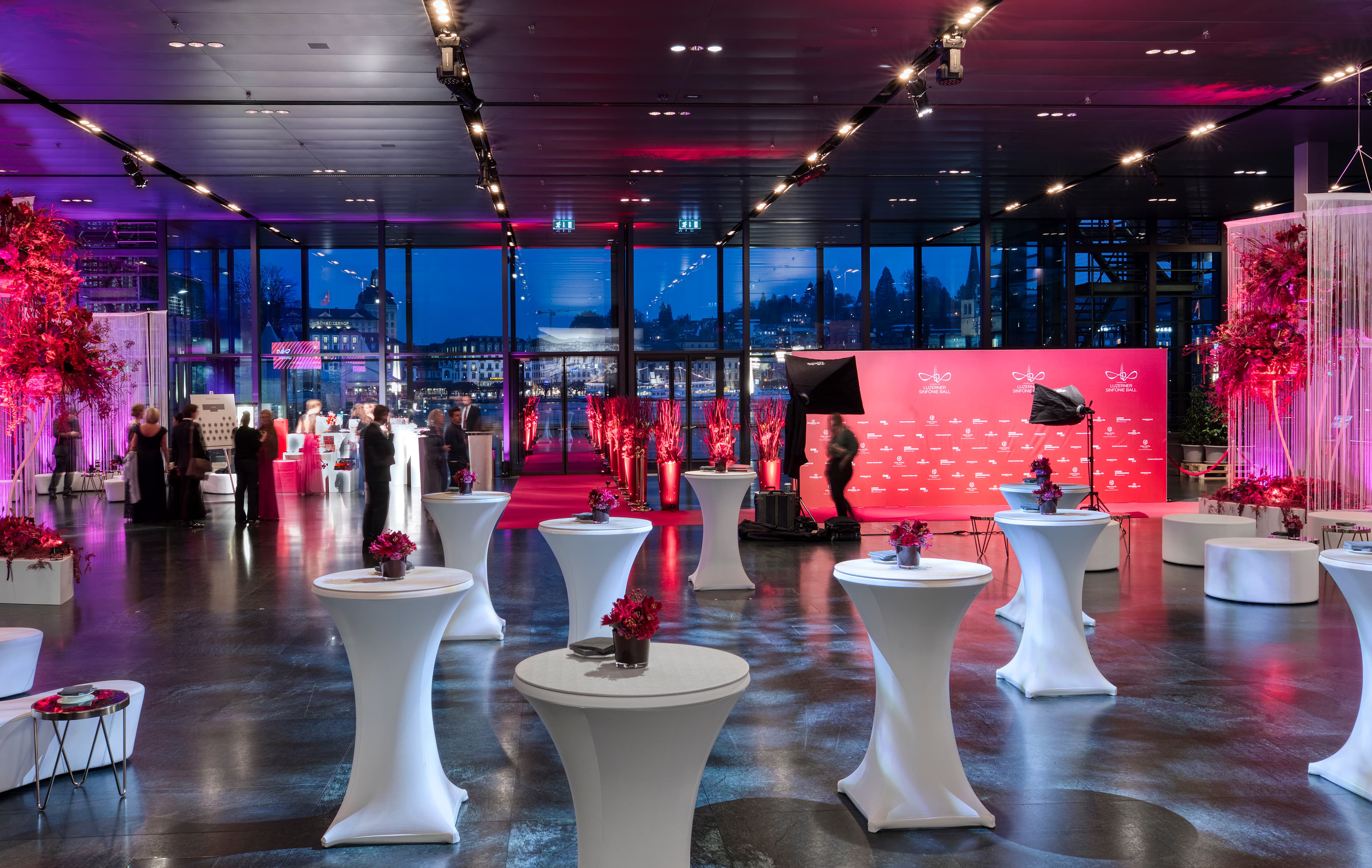 Festlicher Empfang zum Galadinner in der Erweiterung des Luzerner Saal im KKL Luzern