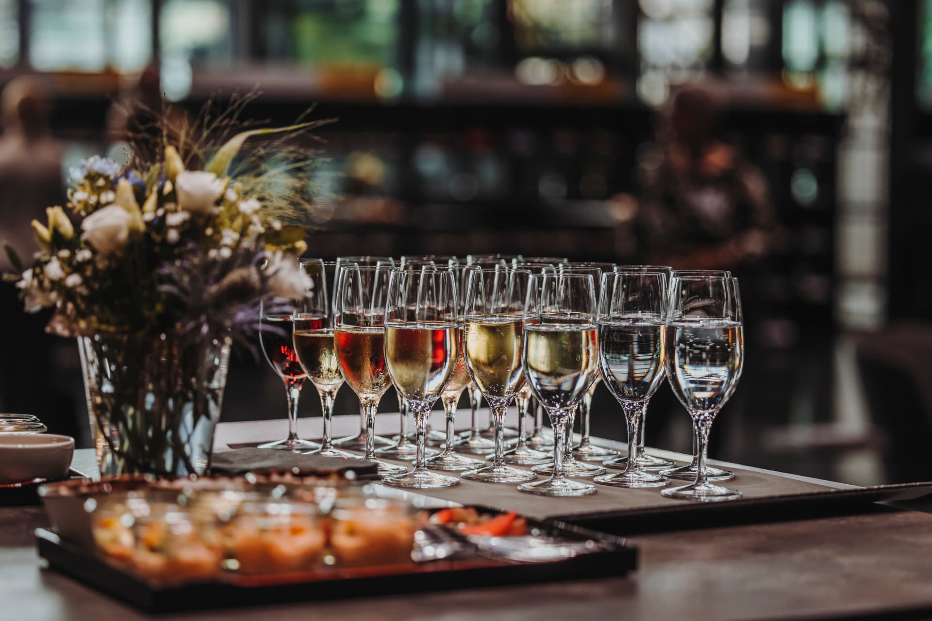 Event Catering Apéro Häppchen und Getränke  im KKL Luzern